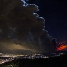 VULCANO ETNA -INNEVATA - IN ERUZIONE - FINE DICEMBRE 2014