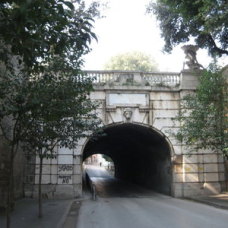 Ponte di Sala, sotto la Fontana di Eolo del Parco Reale - Sala (CE)