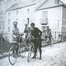 1922 - Raphael Boutin fondatore Unione Audax Parigi e Paulette Vassard prima donna a completare tutti i brevetti 300,400,600 e 1000 km e prima donna Capitano di una gara Audax ufficiale.