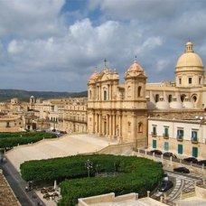 panoramica della cattedrale di noto